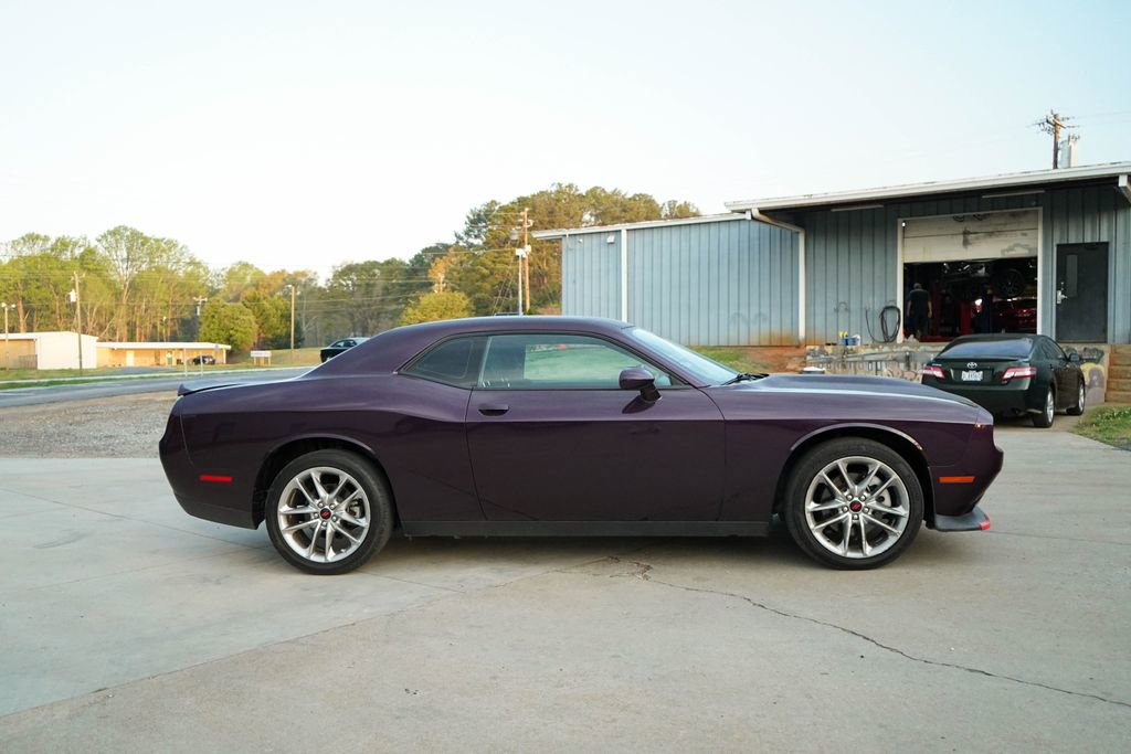 Used 2022 Dodge Challenger GT image 3