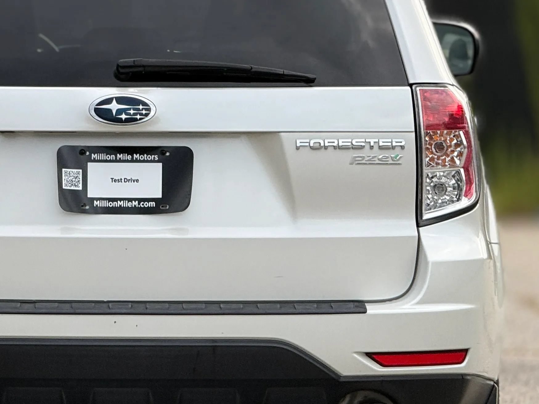 Used 2012 Subaru Forester 2.5X Limited AWD/4WD image 14