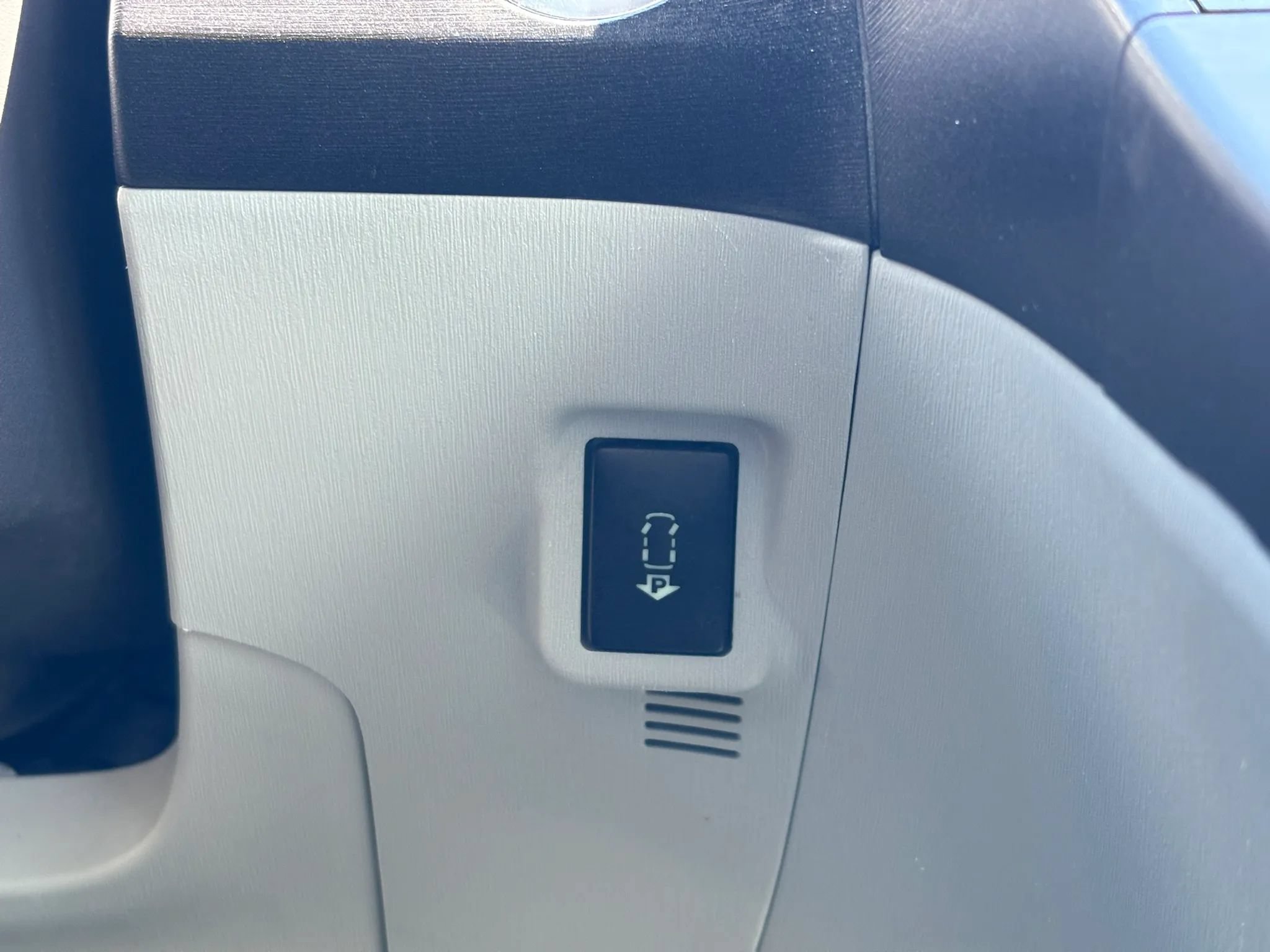 Used 2010 Toyota Prius Five FWD image 17