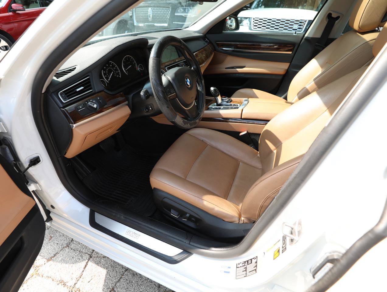 Used 2013 BMW 740Li xDrive AWD/4WD image 17