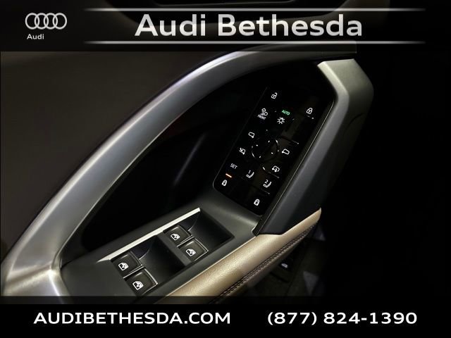 New 2025 Audi Q5 Prestige image 14