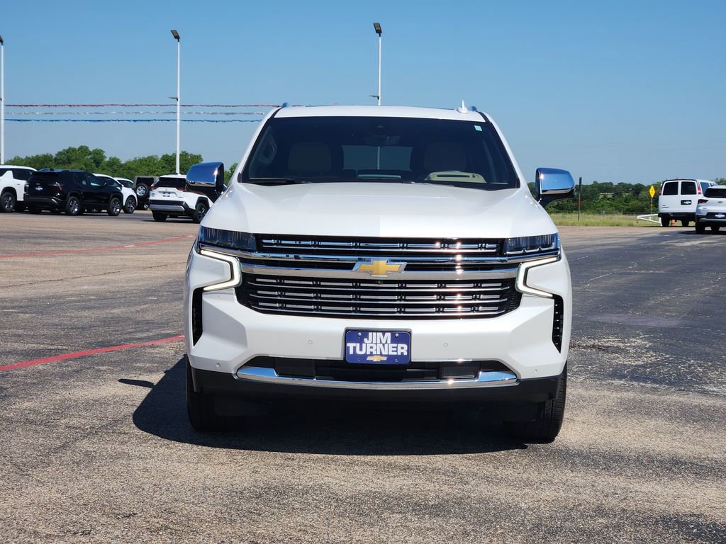 Used 2021 Chevrolet Suburban Premier w/ Premium Package RWD image 2