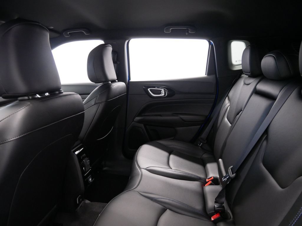 New 2026 Jeep Compass Limited AWD/4WD image 14