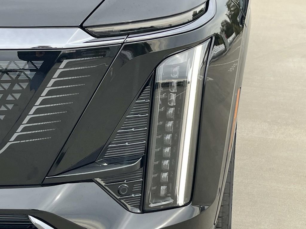 New 2026 Cadillac Vistiq Sport image 9