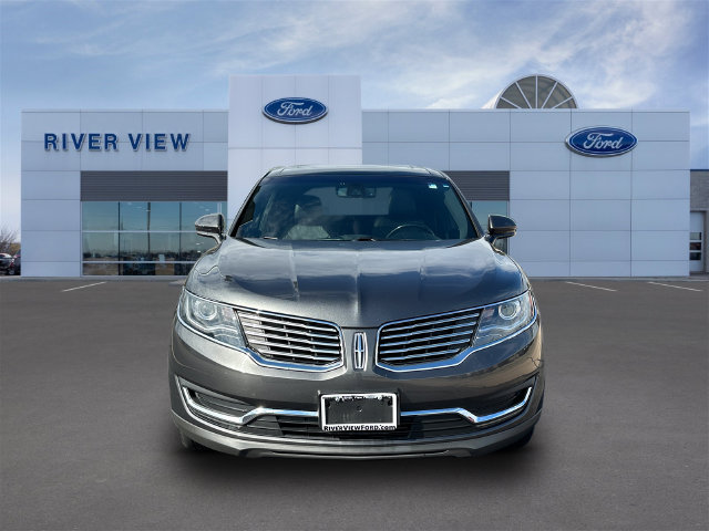 Used 2017 Lincoln MKX Reserve w/ Driver Assistance Package AWD/4WD image 2