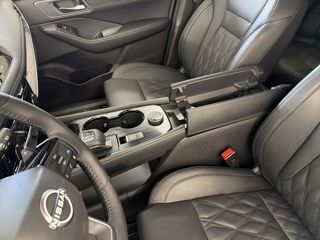 Certified 2026 Nissan Rogue Platinum w/ Platinum Premium Package image 25
