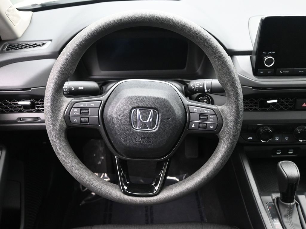 Used 2025 Honda Accord SE image 16