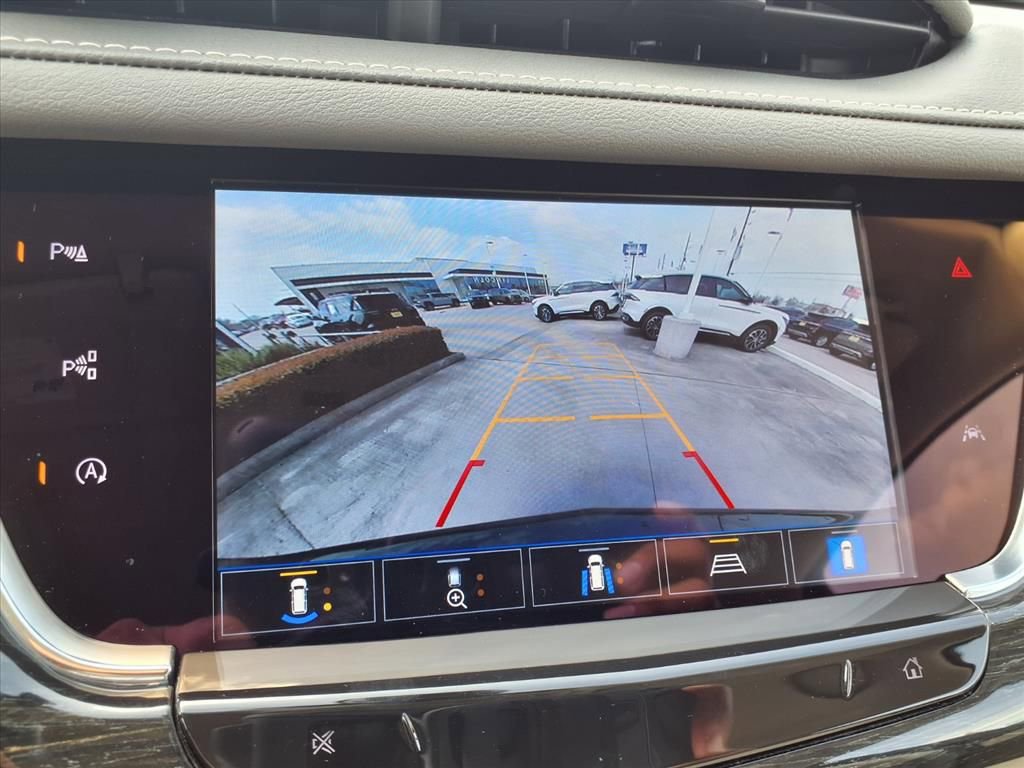 Used 2023 Cadillac XT6 Premium Luxury w/ Technology Package image 11