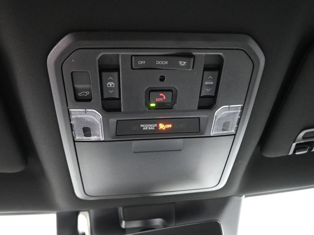 Used 2026 Toyota Sequoia Limited AWD/4WD image 22