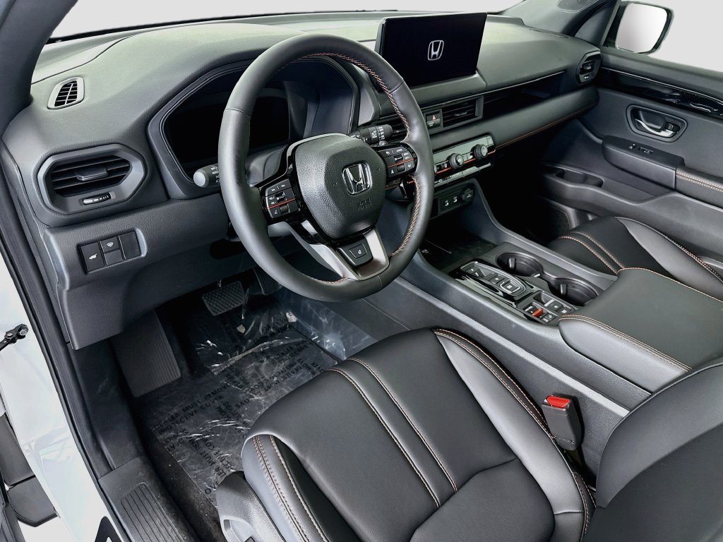 New 2026 Honda Pilot TrailSport image 9