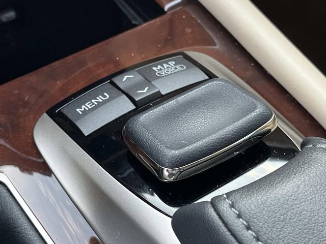 Used 2015 Lexus LS 460 w/ Comfort Package image 40