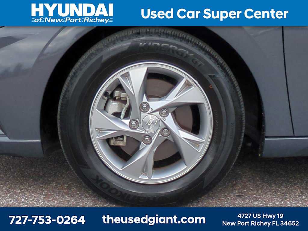 Certified 2023 Hyundai Elantra SE FWD image 10
