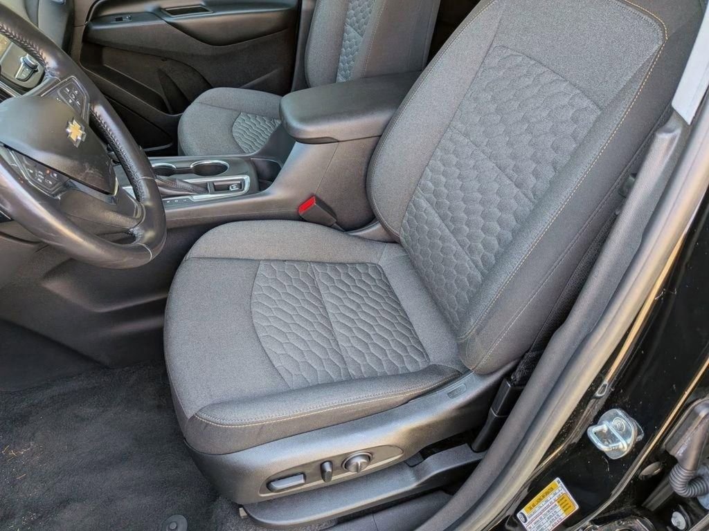 Used 2020 Chevrolet Equinox LT image 23