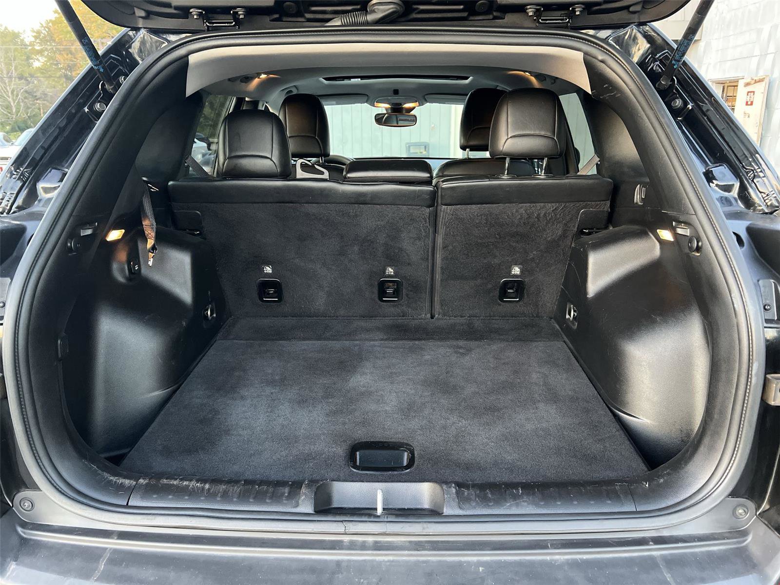 Used 2021 Jeep Cherokee Trailhawk w/ Trailer Tow Group image 23