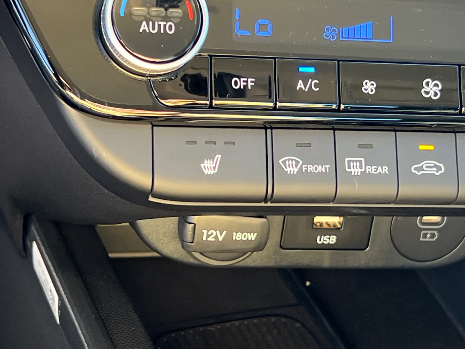 New 2026 Hyundai Elantra Limited FWD image 21