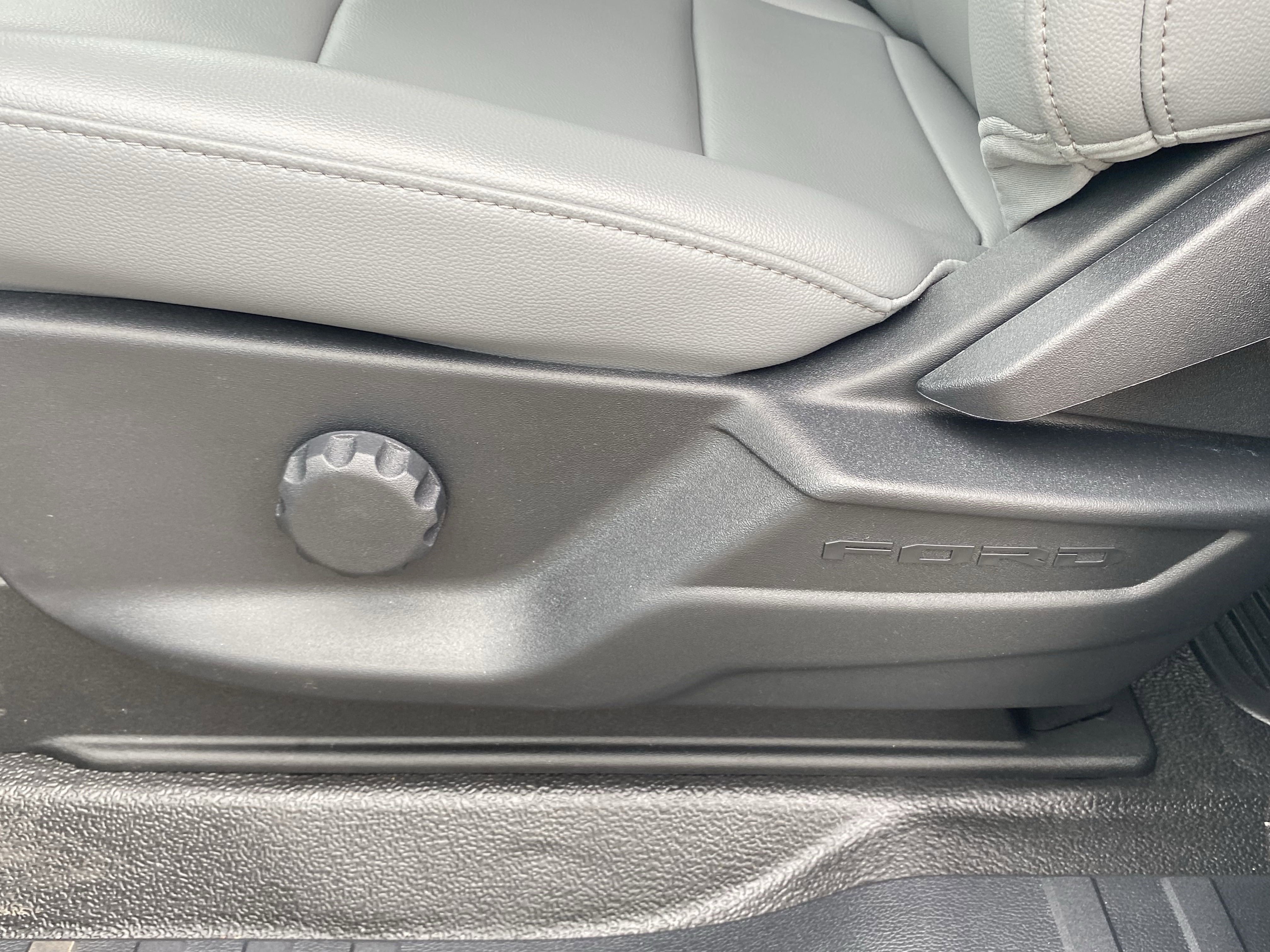 New 2025 Ford F350 XL w/ XL Chrome Package image 18