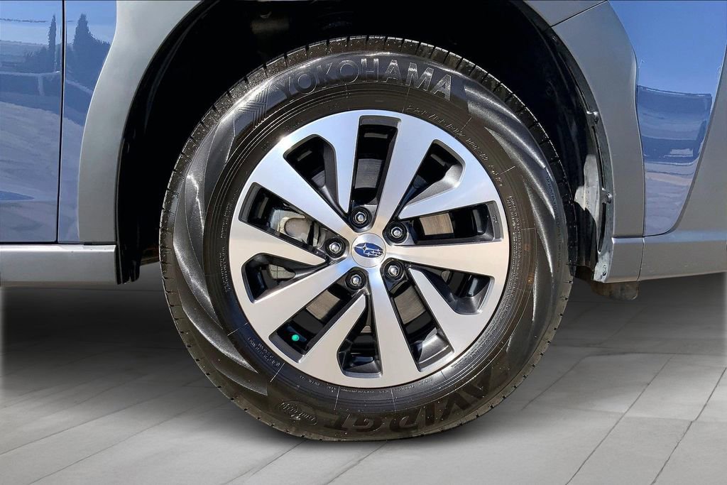 Certified 2025 Subaru Outback Premium image 32