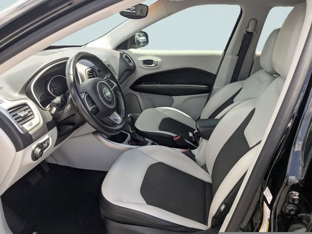 Used 2018 Jeep Compass Latitude w/ Popular Equipment Group FWD image 20