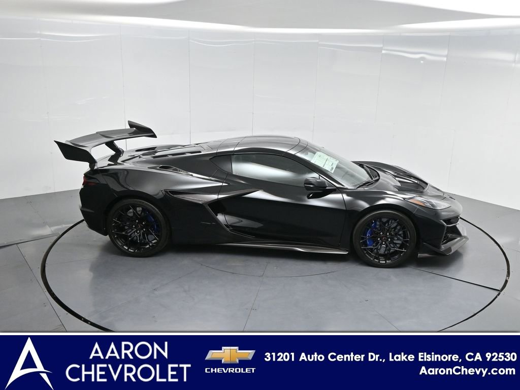 New 2026 Chevrolet Corvette ZR1 w/ ZR1 Carbon Fiber Aero Package image 44