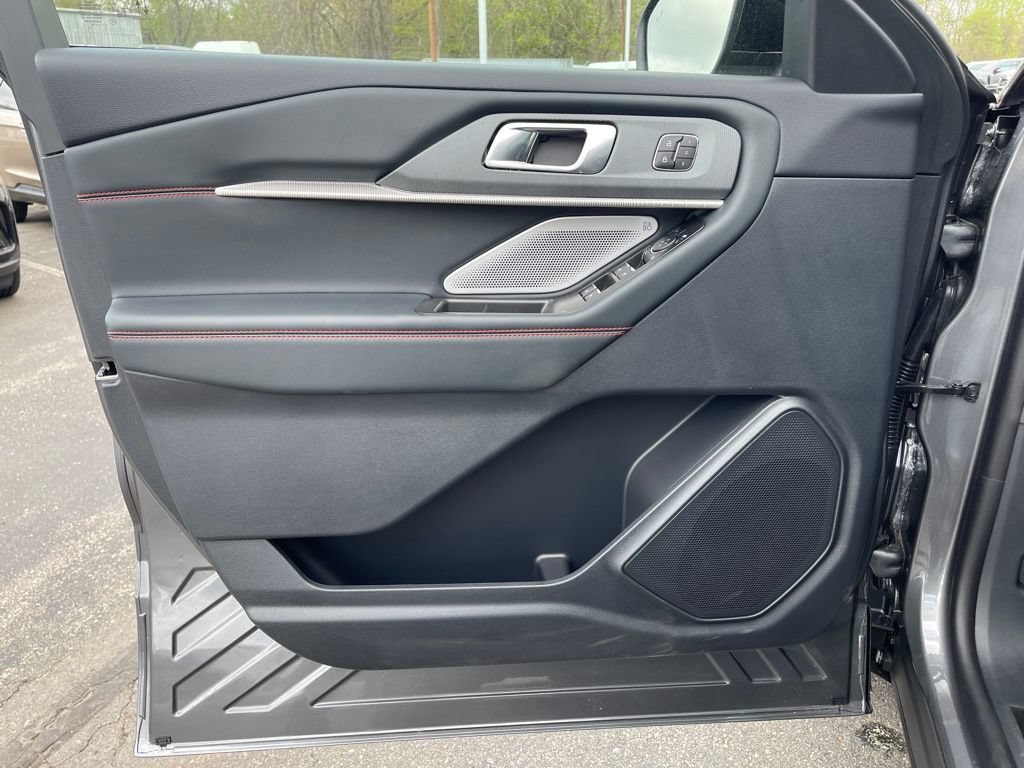 New 2026 Ford Explorer ST w/ Sun And Sound Package AWD/4WD image 18