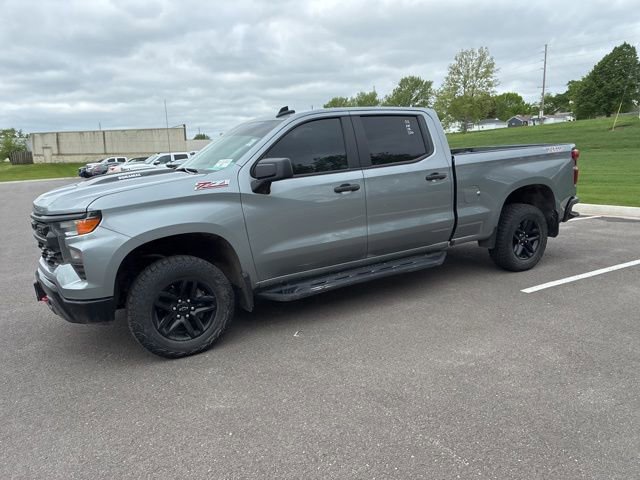 Used 2025 Chevrolet Silverado 1500 Custom Trail Boss AWD/4WD image 2