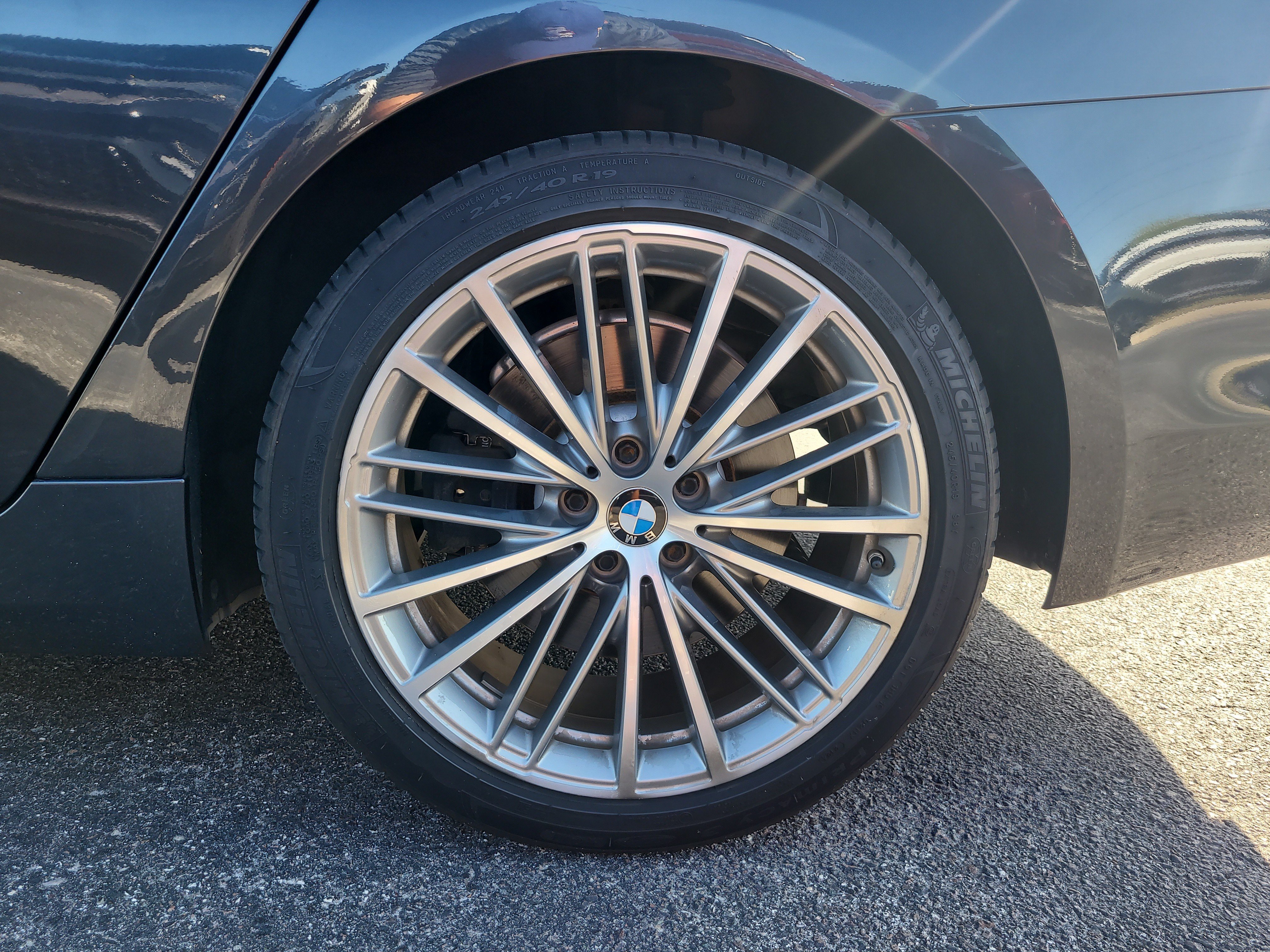 Used 2018 BMW 540i w/ Premium Package RWD image 7