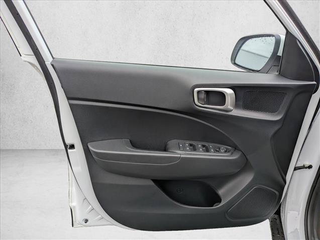 New 2026 Hyundai Venue SE FWD image 21