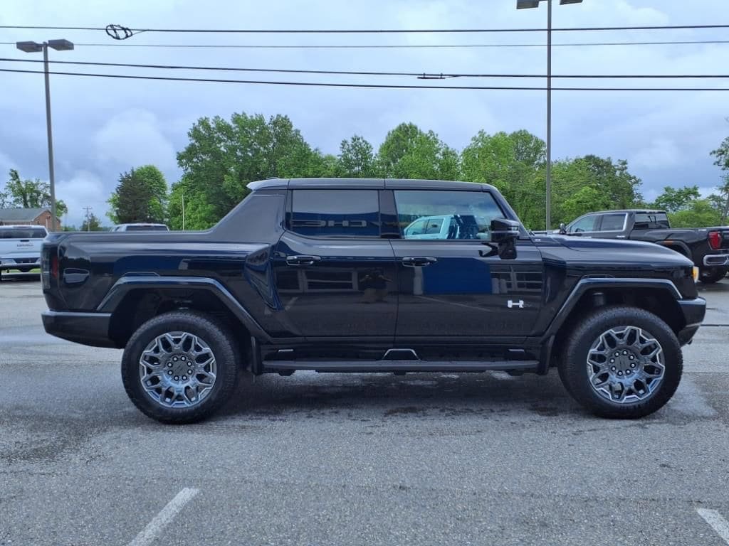 New 2025 GMC Hummer EV 3X AWD/4WD image 2