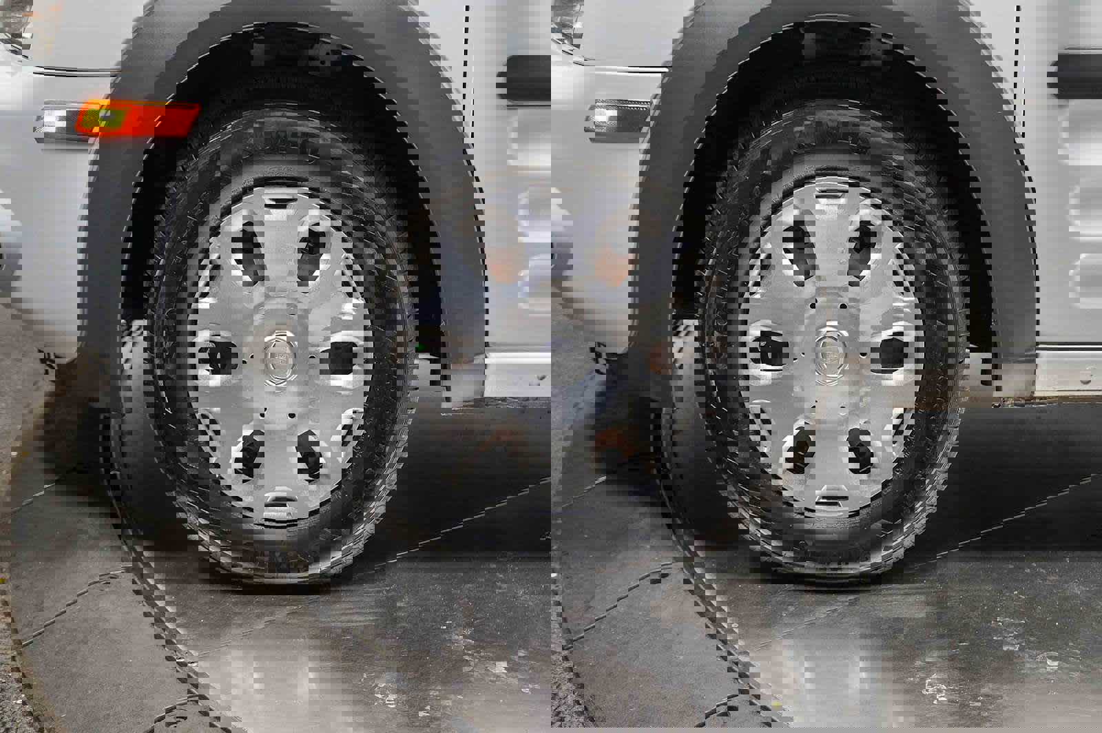 Used 2012 Ford Transit Connect XLT Premium image 10