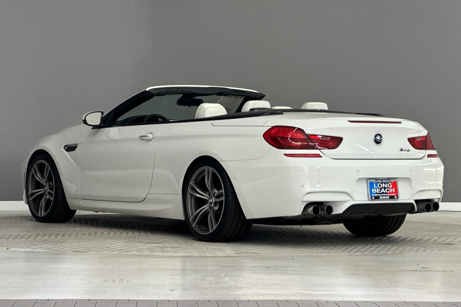 Used 2013 BMW M6 Convertible RWD image 3