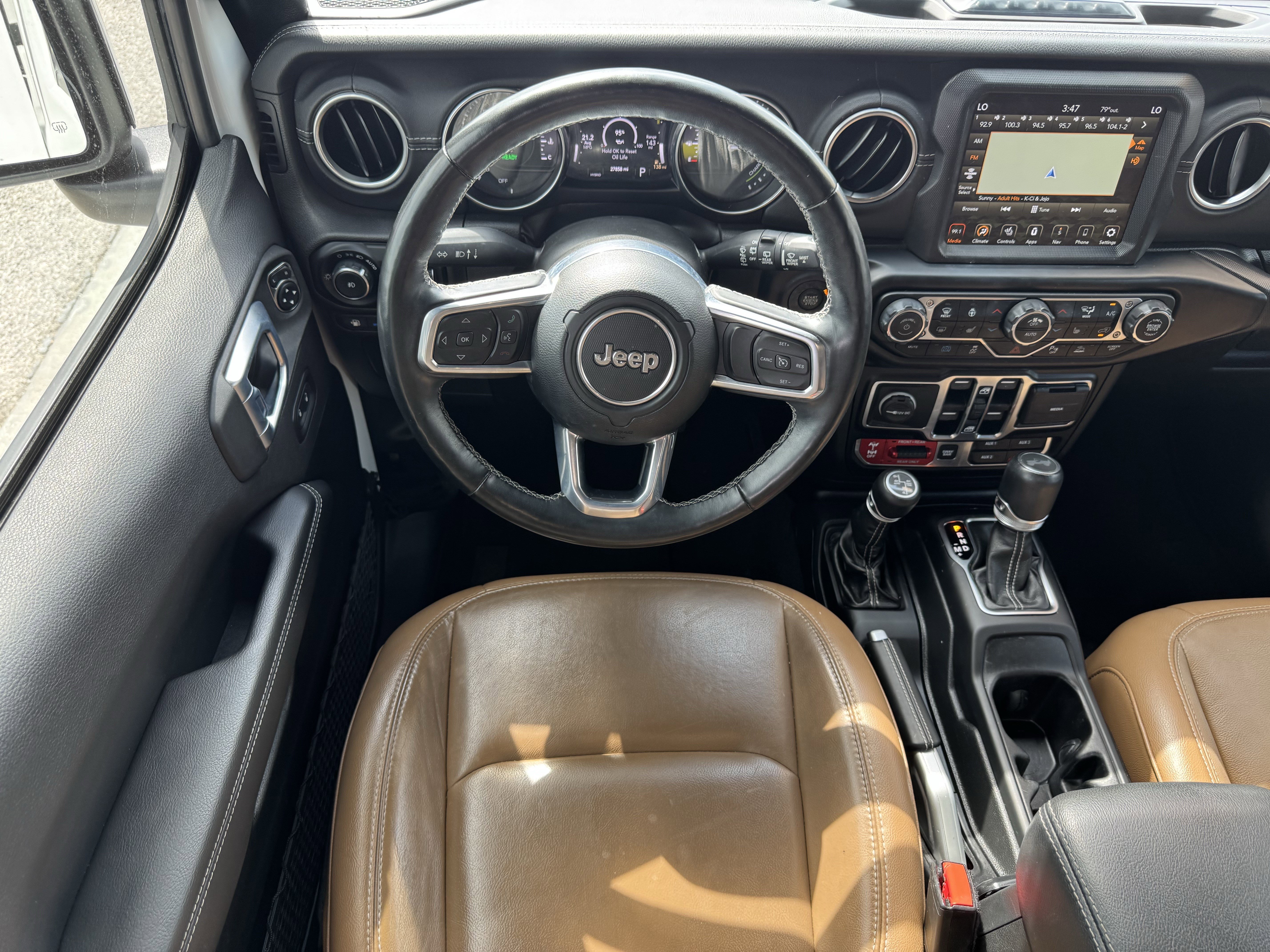 Used 2022 Jeep Wrangler Unlimited Rubicon 4xe w/ Cold Weather Group image 14