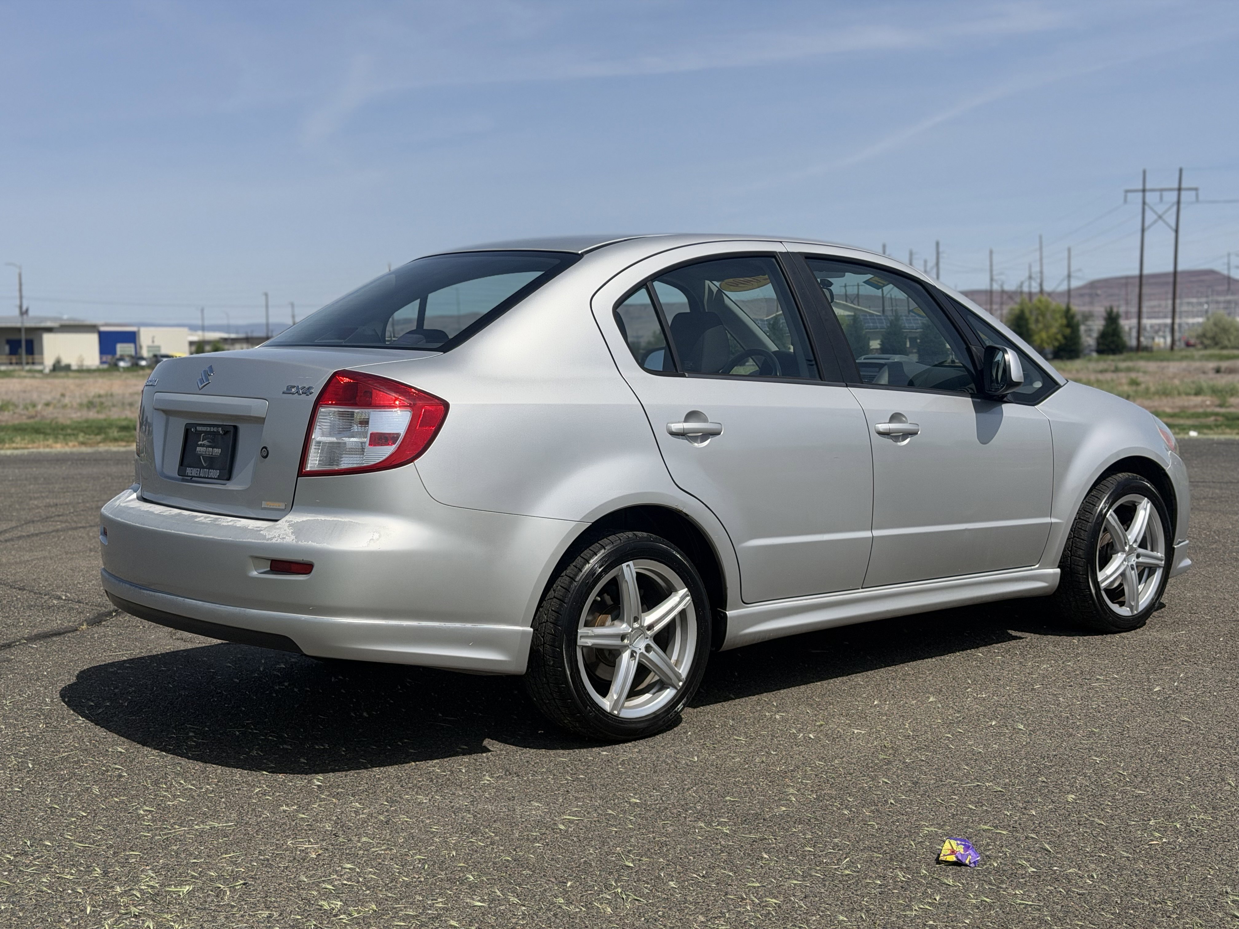 Used 2009 Suzuki SX4 Sport FWD image 5