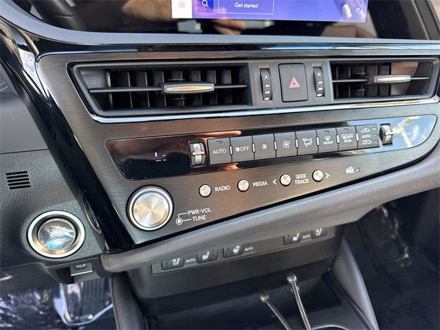 Certified 2024 Lexus ES 350 w/ Premium Package image 19