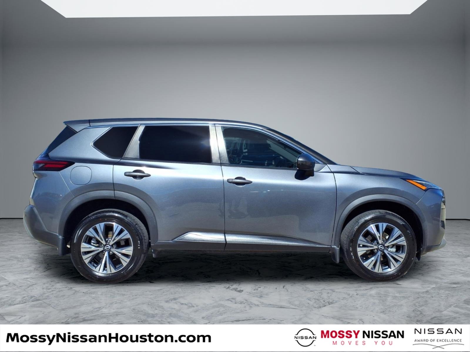 Used 2022 Nissan Rogue SV image 8
