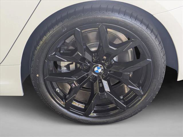 Used 2025 BMW 330i Sedan w/ M Sport Package RWD image 10