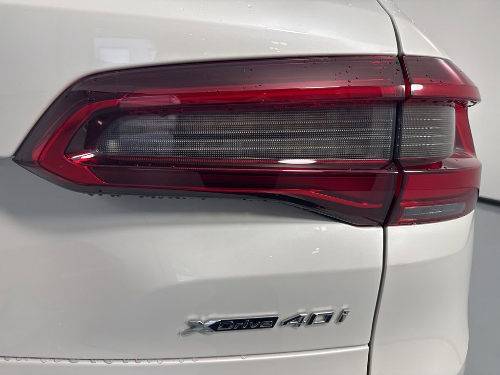 Used 2020 BMW X5 xDrive40i AWD/4WD image 14