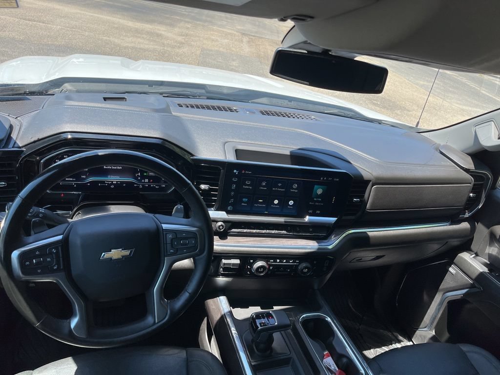 Used 2024 Chevrolet Silverado 1500 LTZ w/ LTZ Convenience Package II AWD/4WD image 16