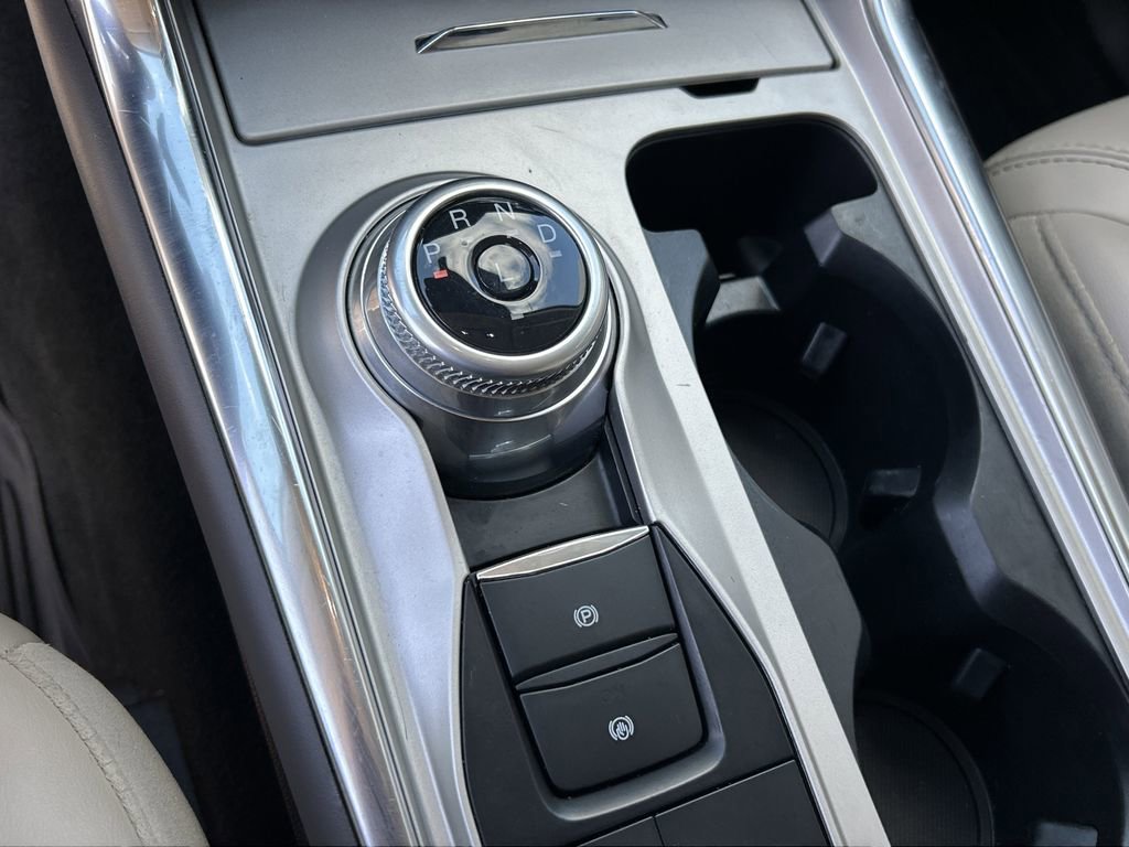 Used 2022 Ford Explorer Platinum w/ Technology Package image 26