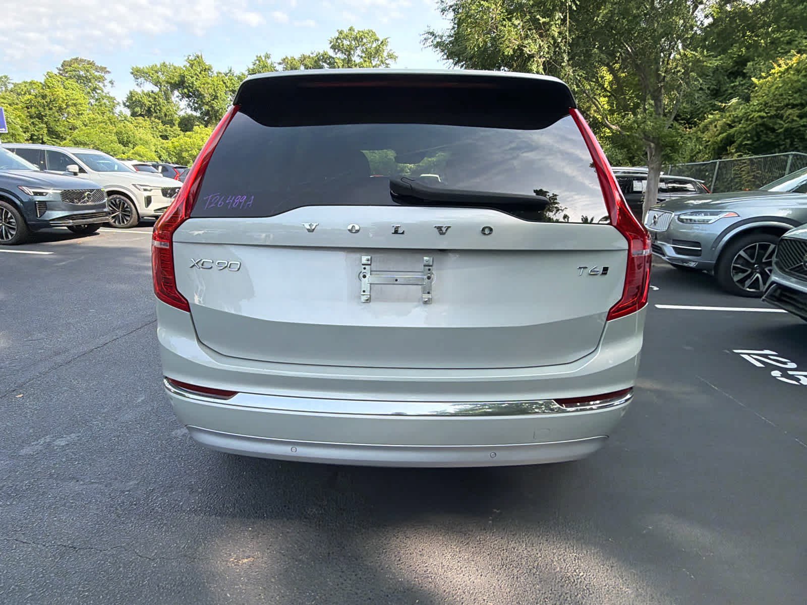 Used 2022 Volvo XC90 T6 Inscription w/ Lounge Package AWD/4WD image 12