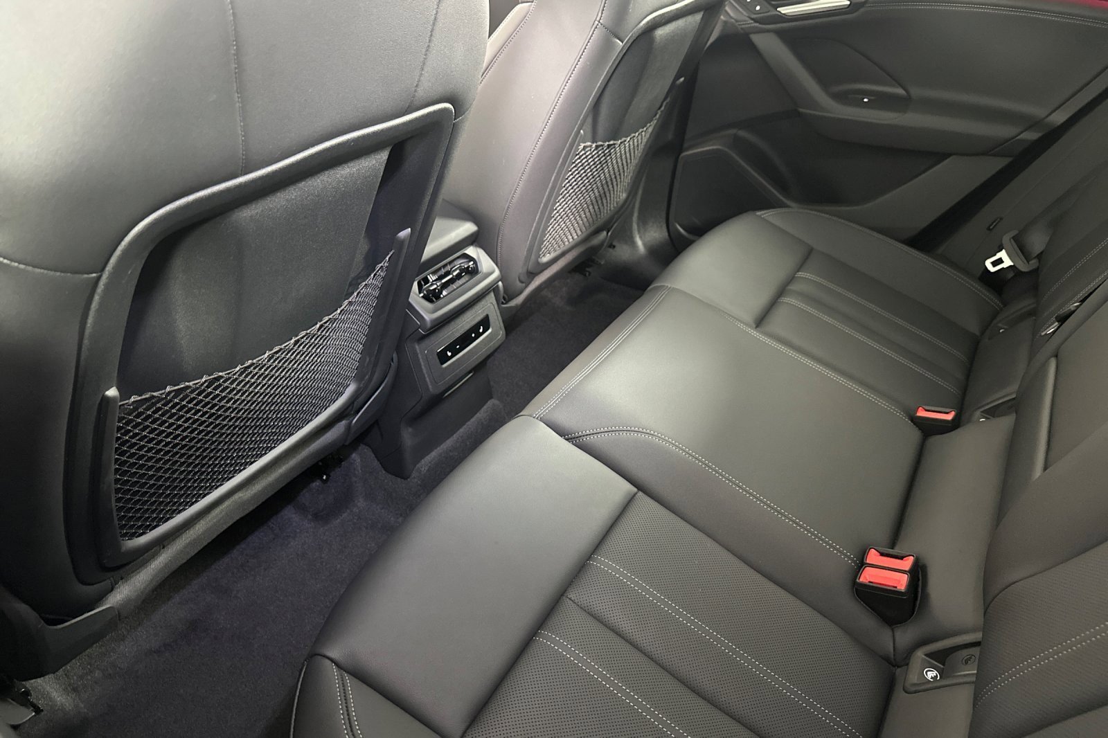 Used 2025 Audi Q6 e-tron Premium Plus w/ Premium Plus image 11