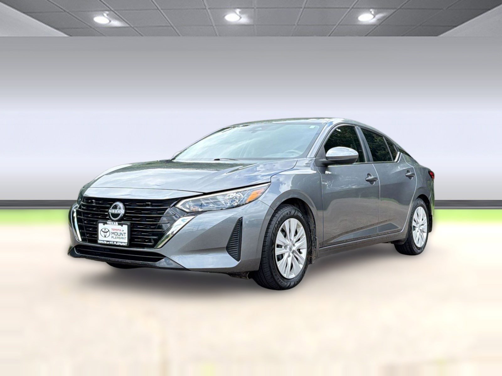 Used 2024 Nissan Sentra S FWD image 2
