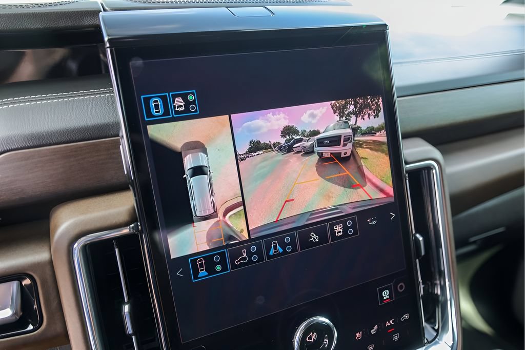 Used 2026 GMC Yukon Denali Ultimate AWD/4WD image 19