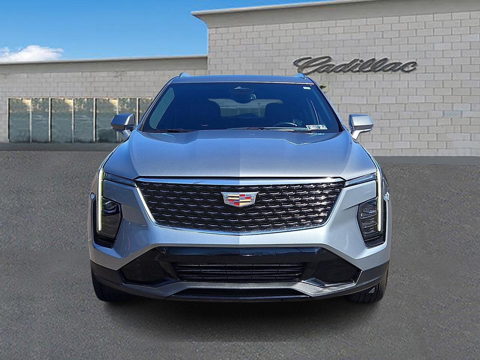 Certified 2024 Cadillac XT4 Premium Luxury image 2