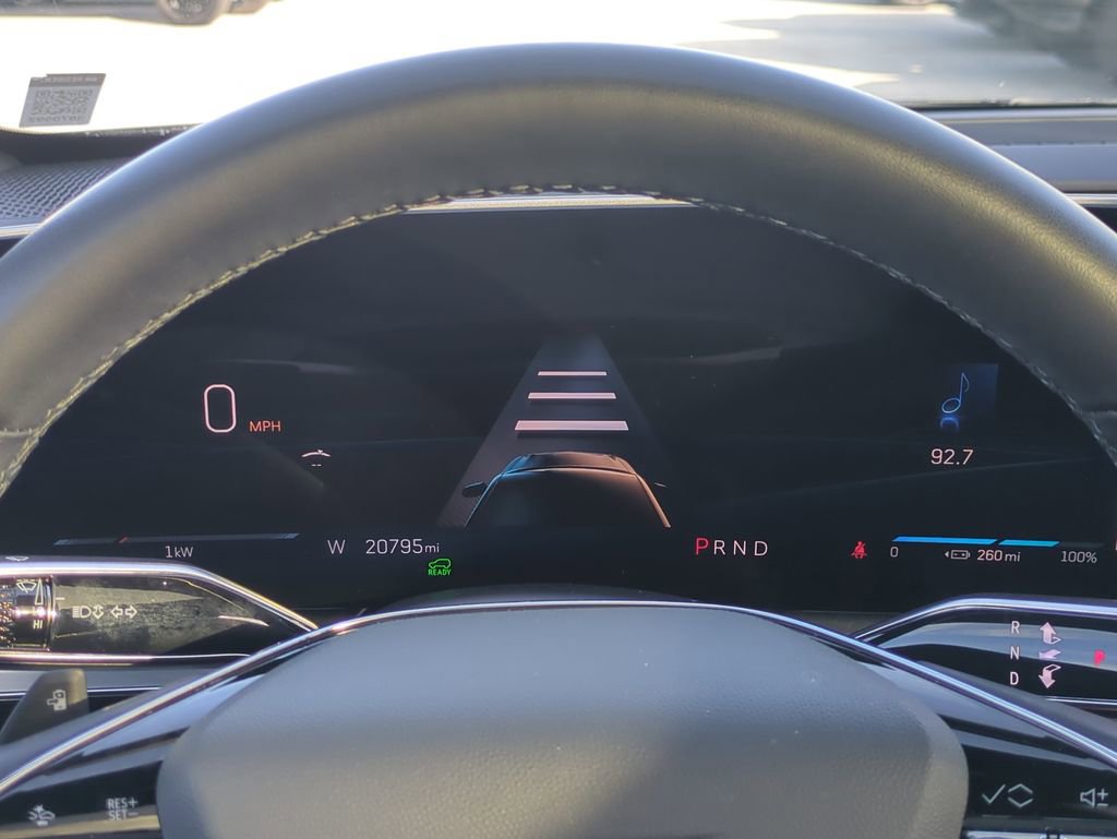 Used 2024 Cadillac Lyriq Luxury image 30