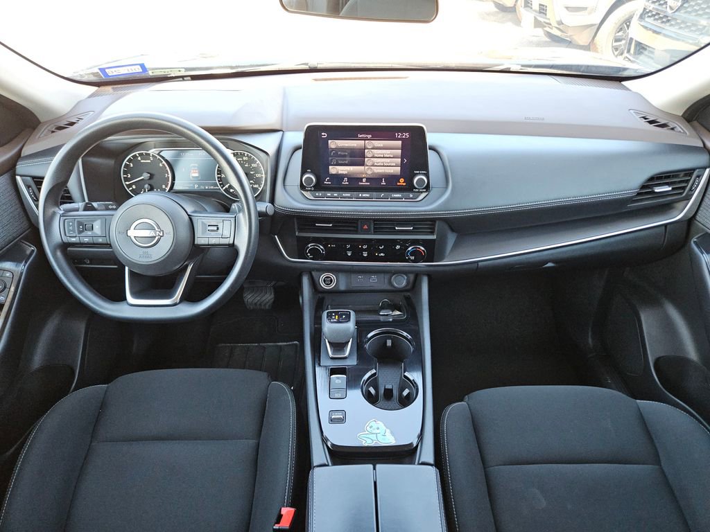 Used 2023 Nissan Rogue S image 22