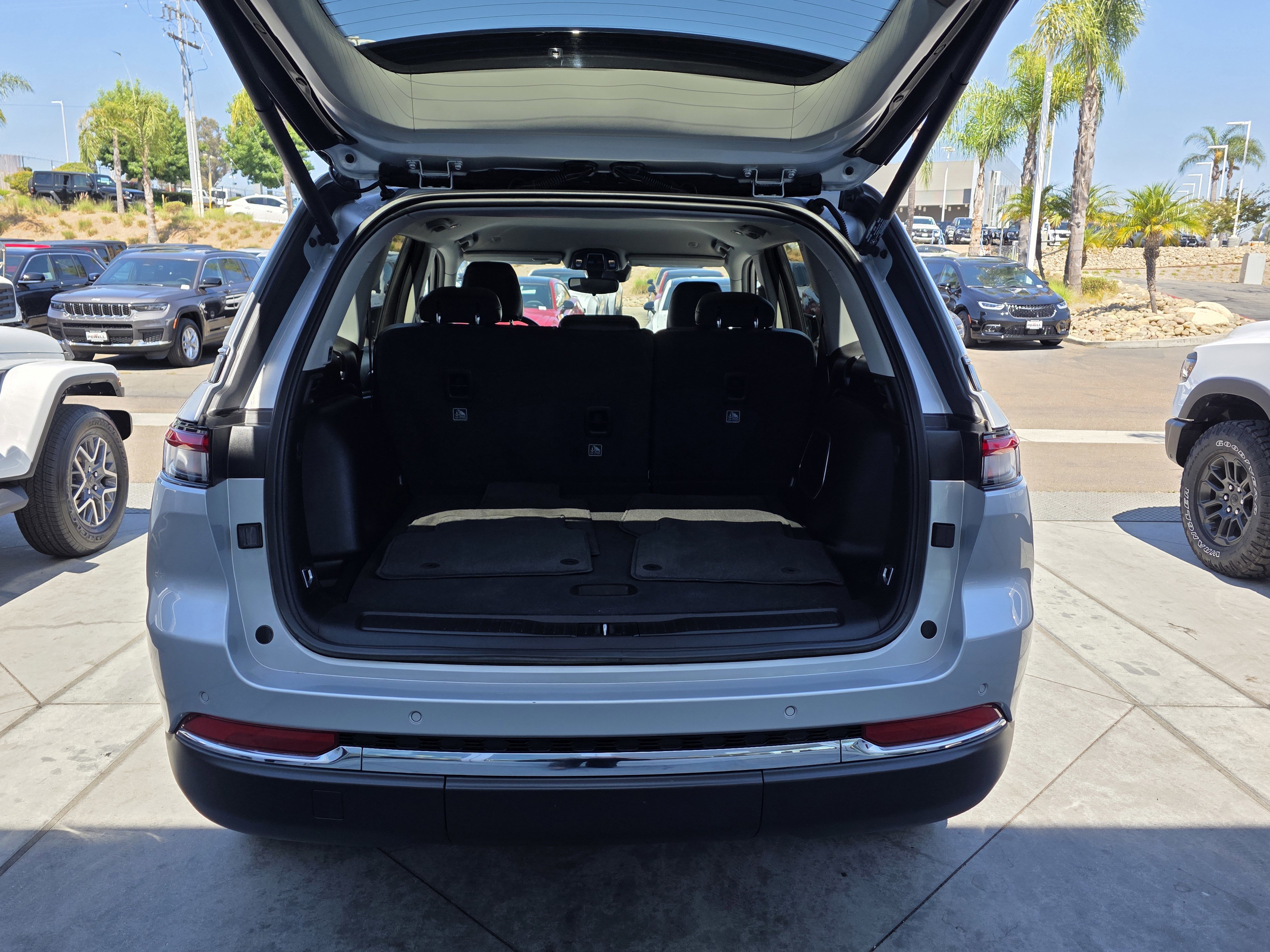 Certified 2022 Jeep Grand Cherokee Limited image 19