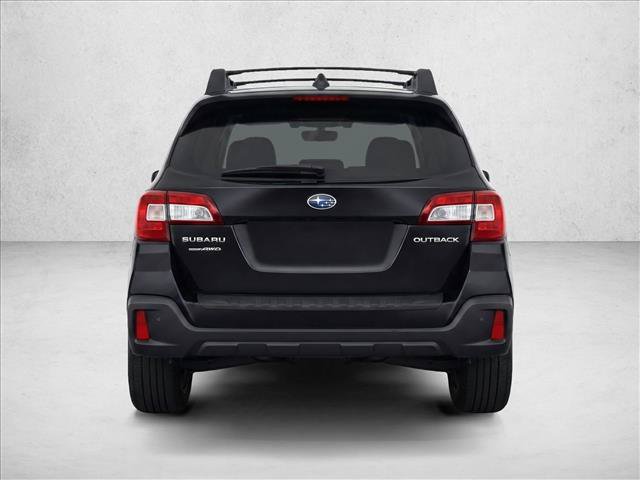 Used 2019 Subaru Outback 3.6R Touring AWD/4WD image 6