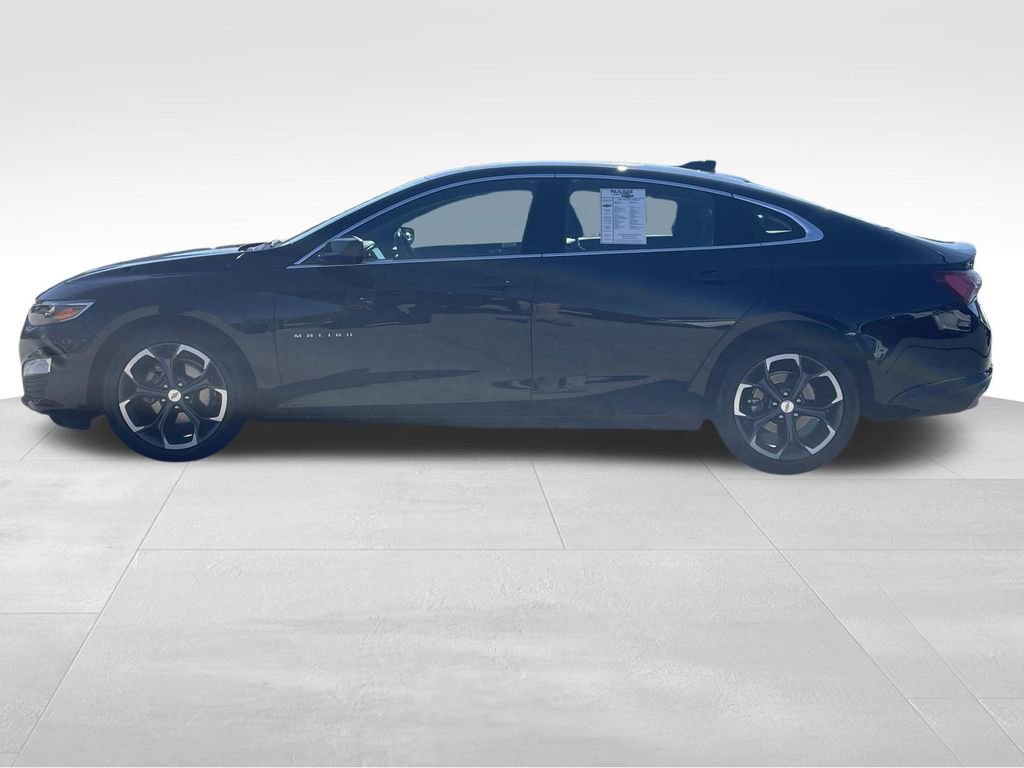 Used 2022 Chevrolet Malibu LT w/ Leather Package image 7