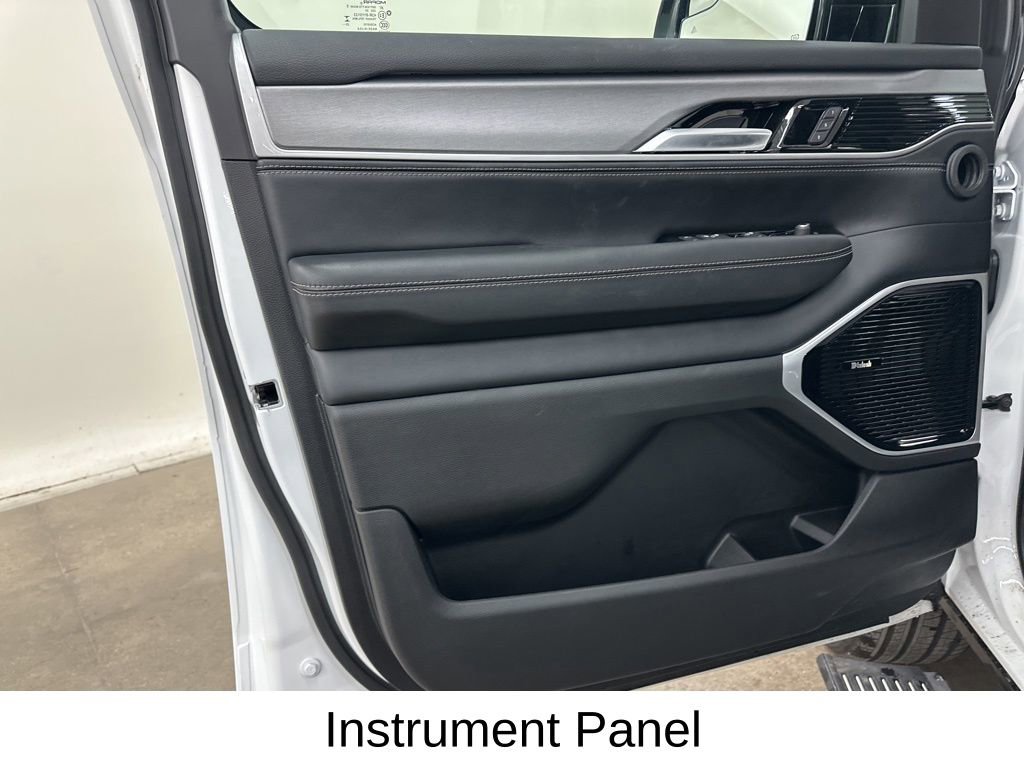 New 2026 Jeep Grand Wagoneer Limited image 31