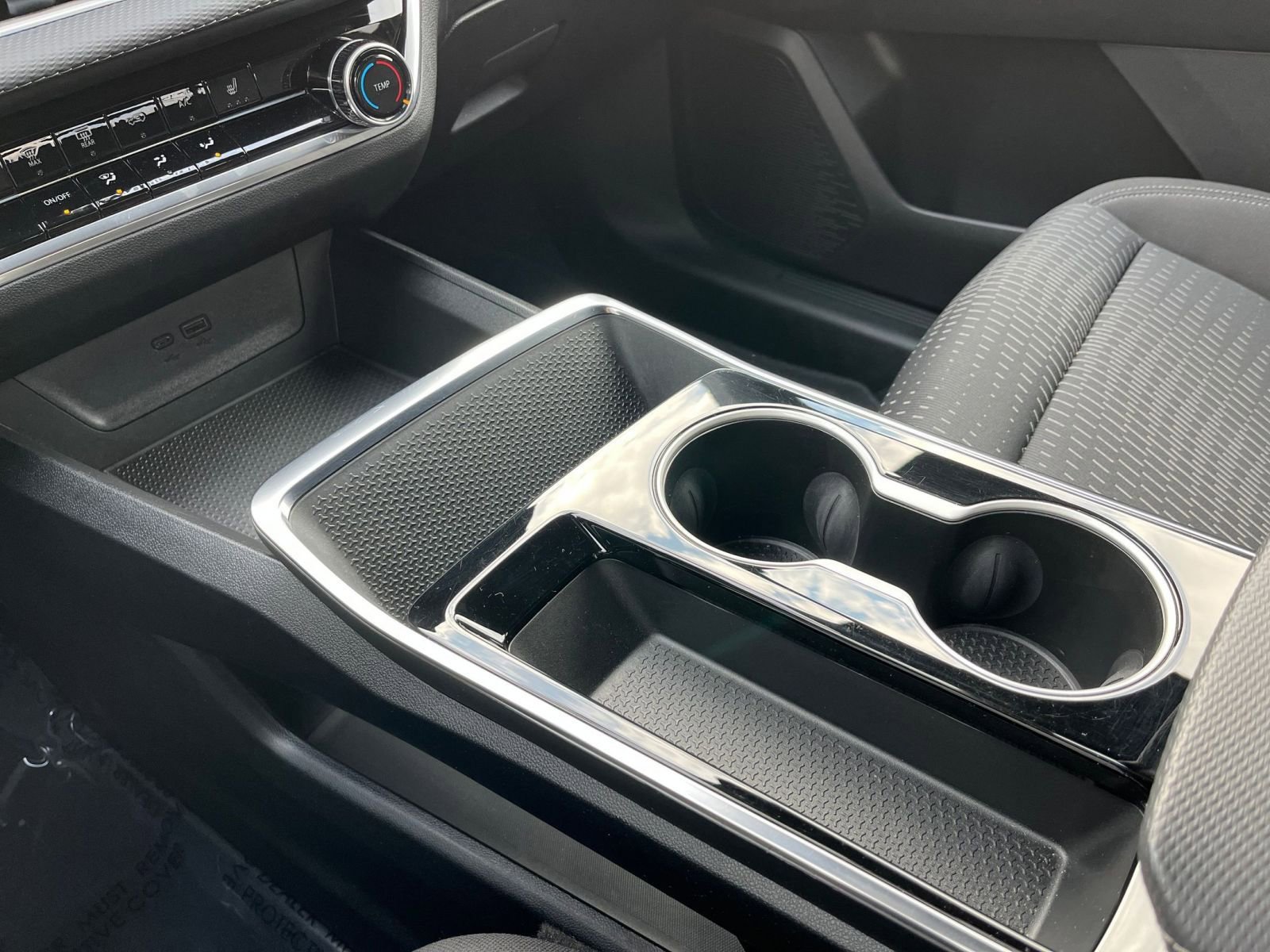 Used 2025 Chevrolet Equinox LT image 40